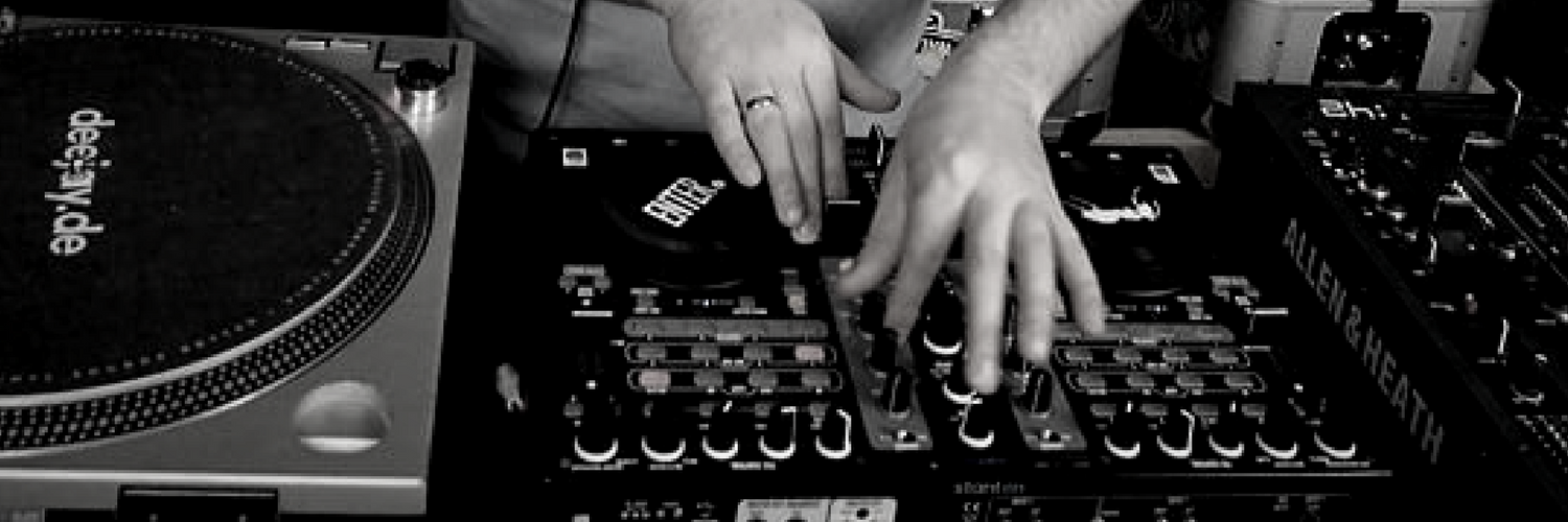 van_boejten_03_minimal_art_family_maf_tv_studio_dj_underground_techno_house_deep_pioneer_cd200_nexus_xone_vinyl_stream_live_hungary_tech_bass_oktatas_probaterem_bakelit_gyakorlas_tansolyam_kepzes_.png van_boejten_03_minimal_art_family_maf_tv_studio_dj_underground_techno_house_deep_pioneer_cd200_nexus_xone_vinyl_stream_live_hungary_tech_bass_oktatas_probaterem_bakelit_gyakorlas_tansolyam_kepzes_.png